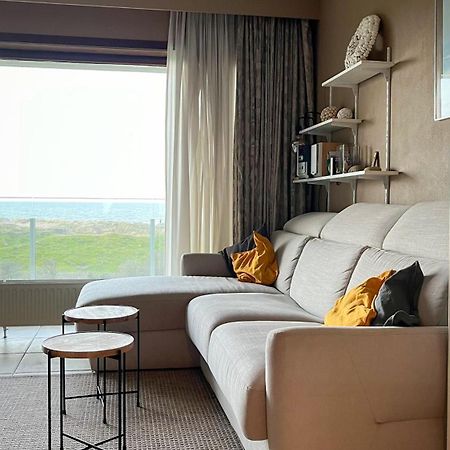 Superbe Studio Avec Une Magnifique Vue Sur La Mer. De Panne Exterior photo